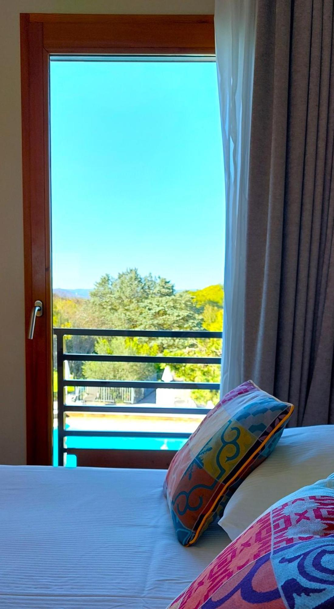 Logis Auberge Les Murets Hotel Restaurant Spa Chandolas Esterno foto