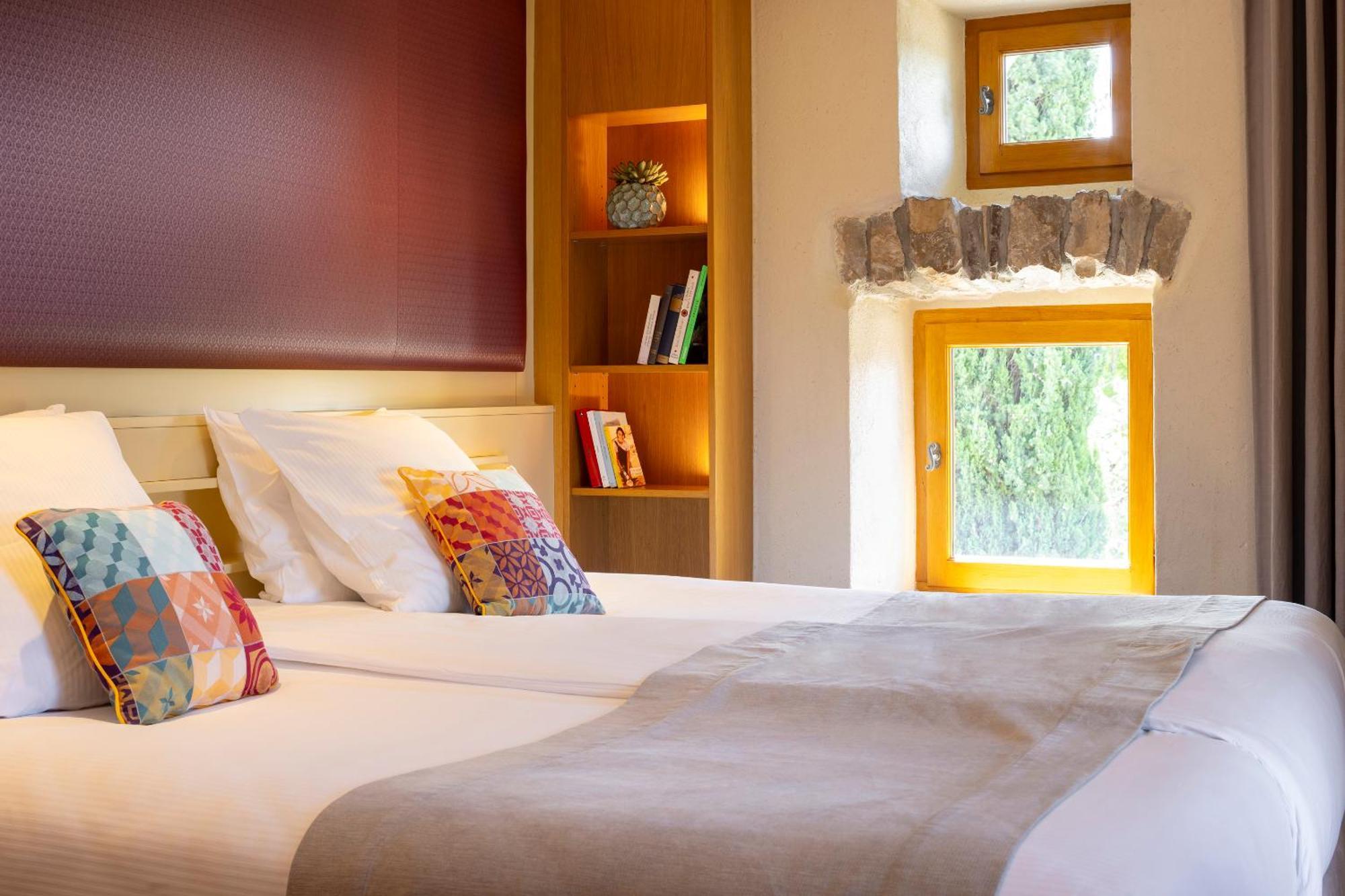 Logis Auberge Les Murets Hotel Restaurant Spa Chandolas Esterno foto