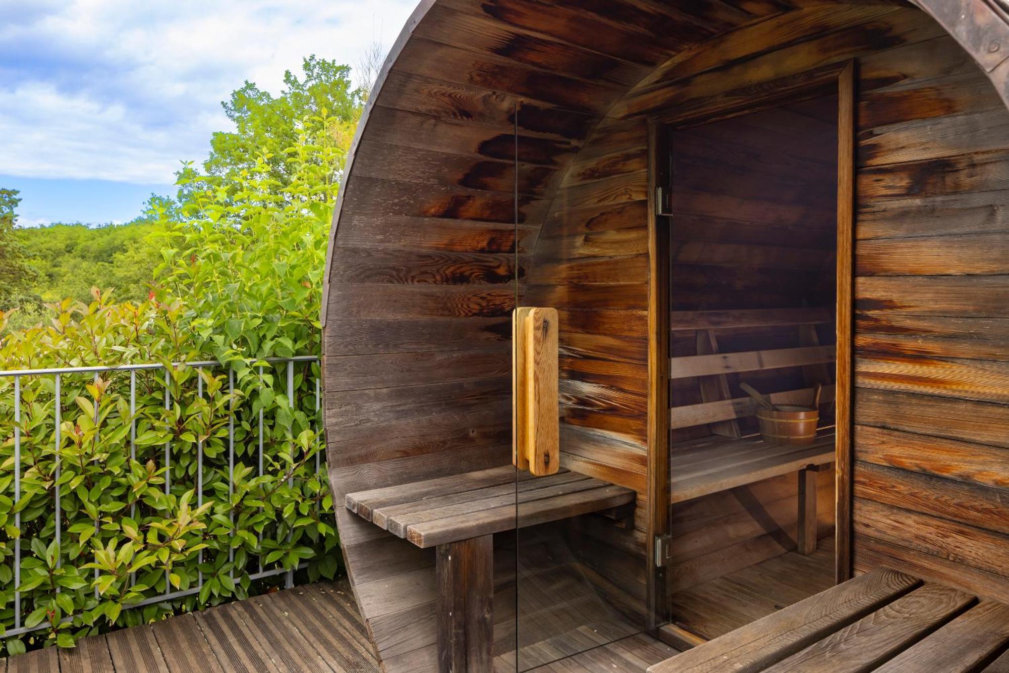 Logis Auberge Les Murets Hotel Restaurant Spa Chandolas Esterno foto