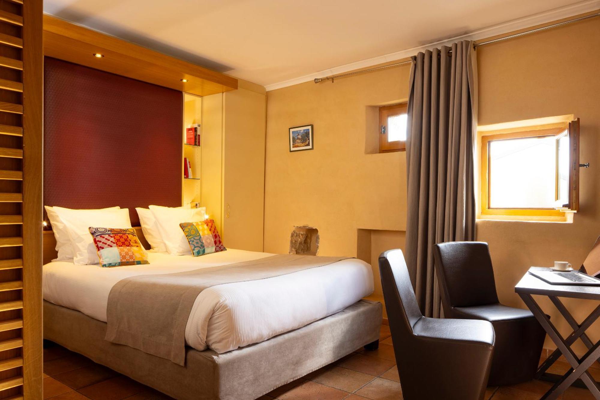 Logis Auberge Les Murets Hotel Restaurant Spa Chandolas Esterno foto